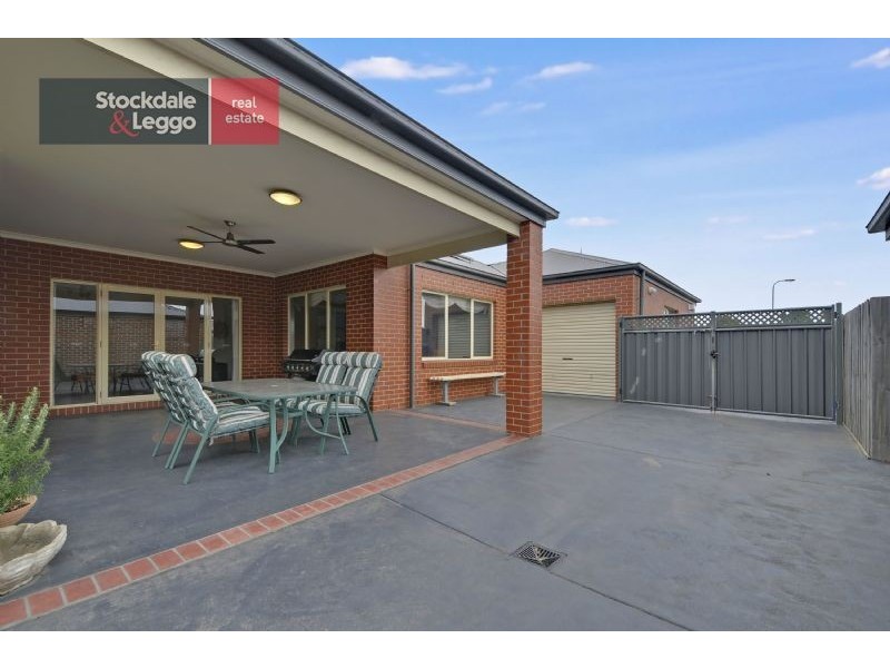 15 Huntingfield Close, Traralgon VIC 3844