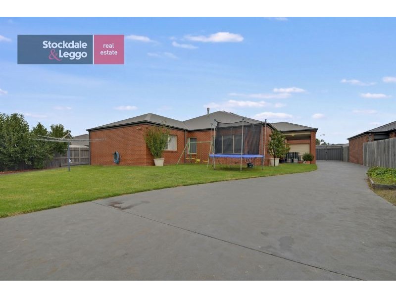 15 Huntingfield Close, Traralgon VIC 3844