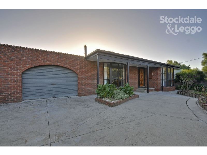 18 Hood Street, Rosedale VIC 3847