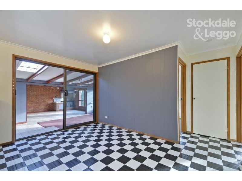 18 Hood Street, Rosedale VIC 3847