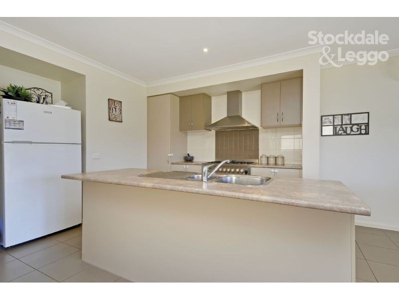 26 Roscommon Drive, Traralgon VIC 3844
