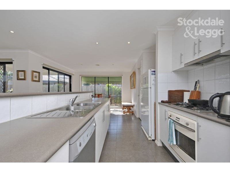 4 Lawn Avenue, Traralgon VIC 3844