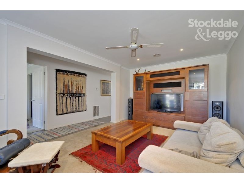 4 Lawn Avenue, Traralgon VIC 3844