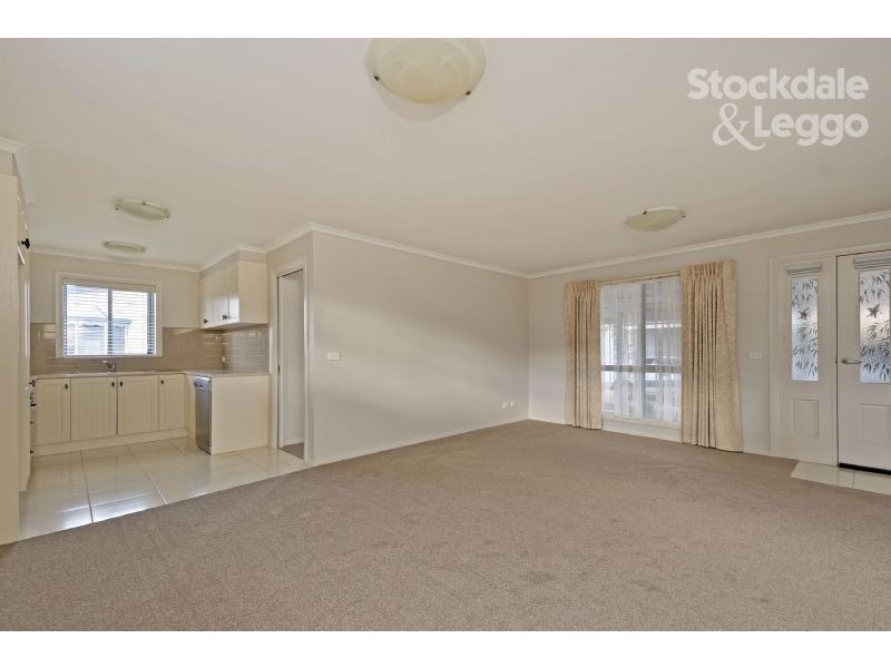 2 Greenacres, 5353 Princes Highway, Traralgon VIC 3844