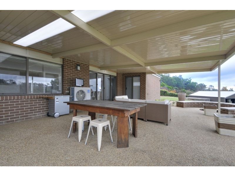 9 Lauren Place, Traralgon South VIC 3844