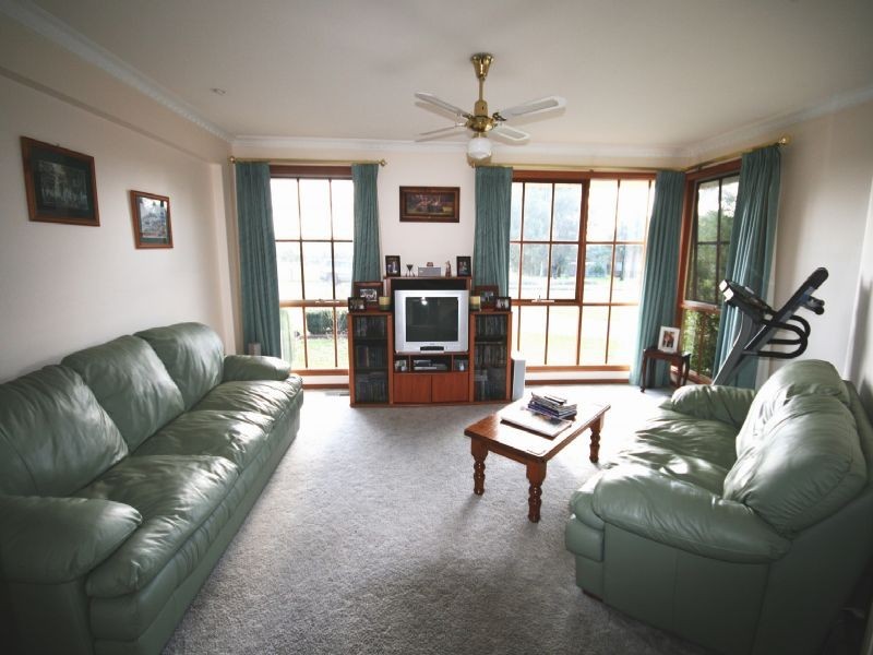 60 Wattletree Road,, Bunyip VIC 3815