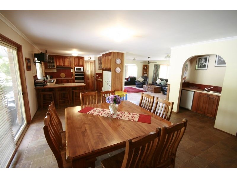38 Doran, Bunyip VIC 3815