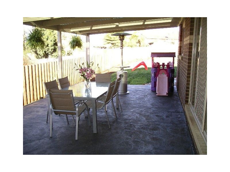 8 Toorongo Street, Drouin VIC 3818