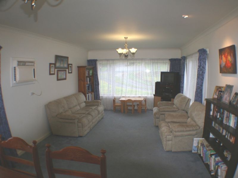 54 Church Street, Drouin VIC 3818