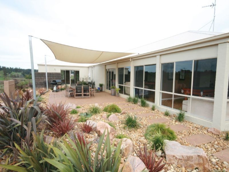 Drouin VIC 3818