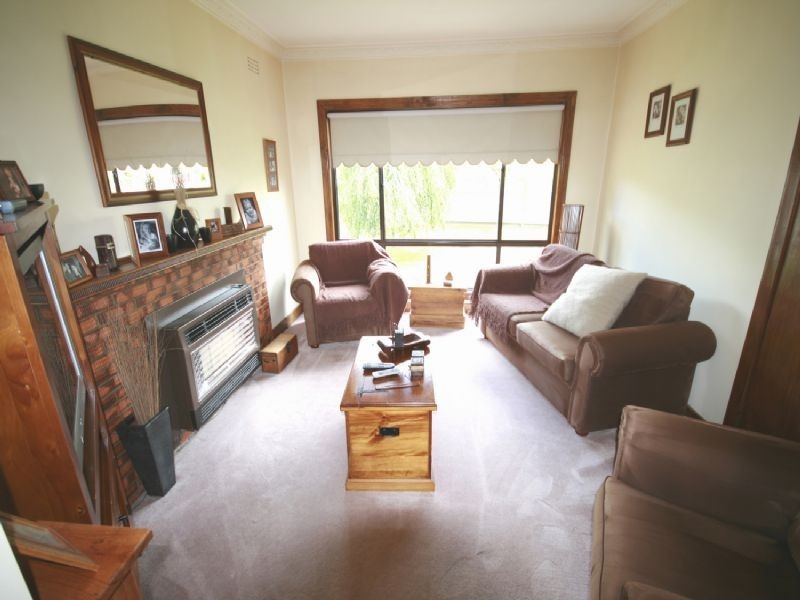 16 Buln Buln Road, Drouin VIC 3818