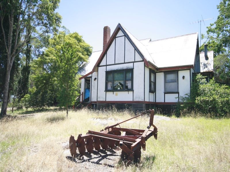 8-10 STACEY STREET, Bunyip VIC 3815