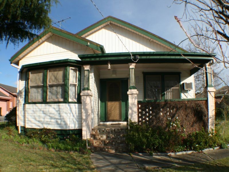 28 Young Street, Drouin VIC 3818