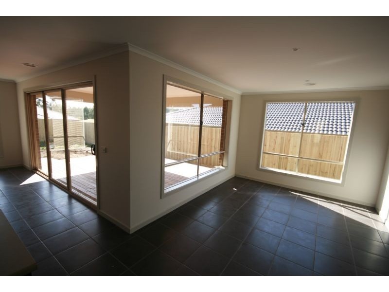 Drouin VIC 3818