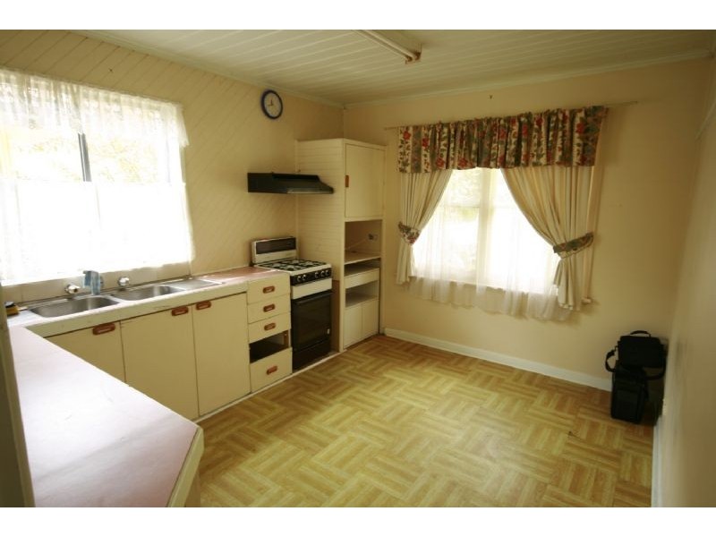 25 Victoria, Drouin VIC 3818