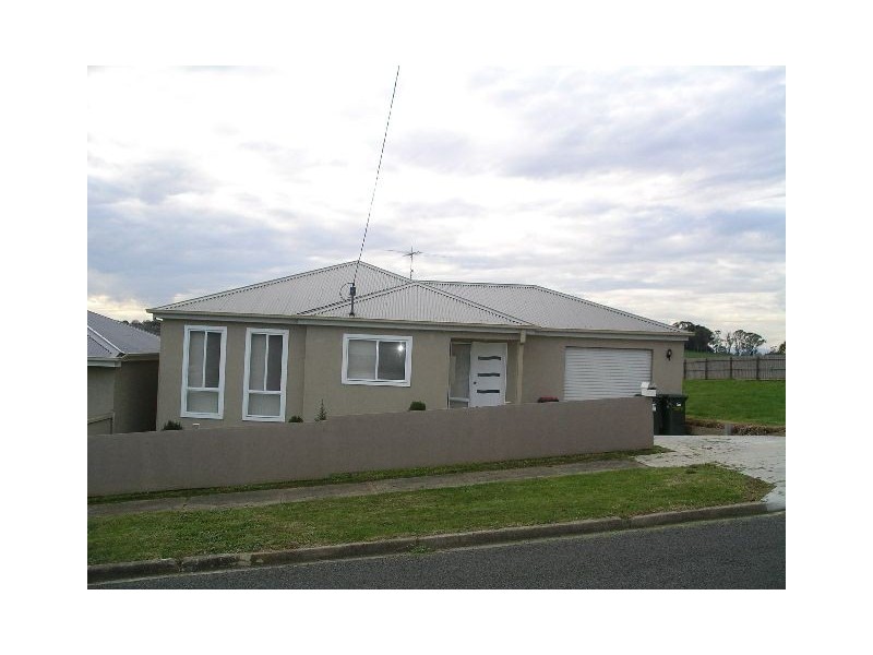 2/33 Stoffers, Warragul VIC 3820