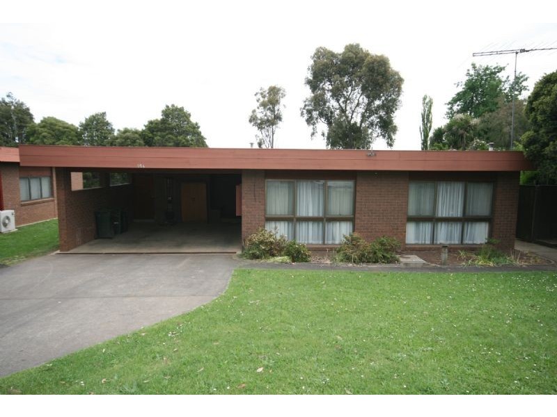 186 Princes Way, Drouin VIC 3818