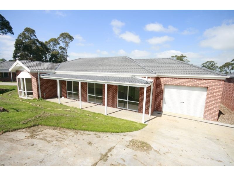 2/30-38 Longwarry, Drouin VIC 3818