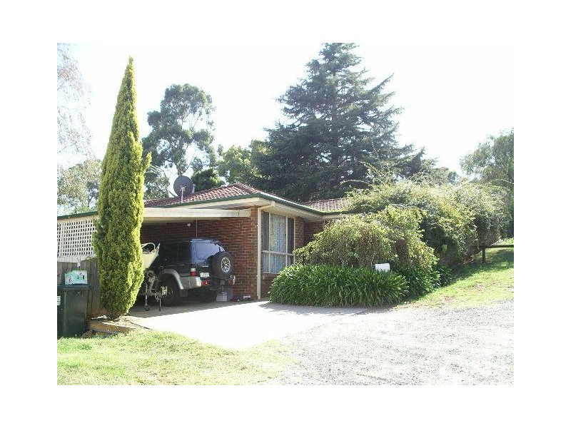 7 Hood, Drouin VIC 3818