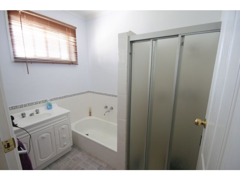 Drouin VIC 3818