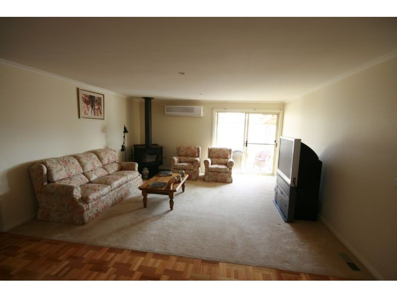 Drouin VIC 3818