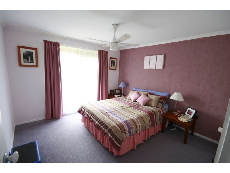 Drouin VIC 3818