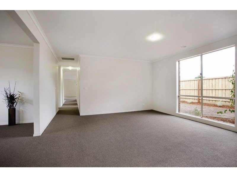 Drouin VIC 3818