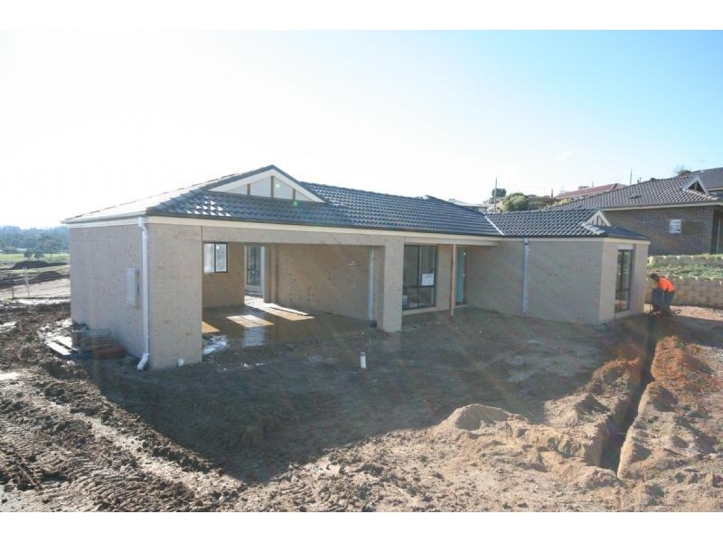 Drouin VIC 3818