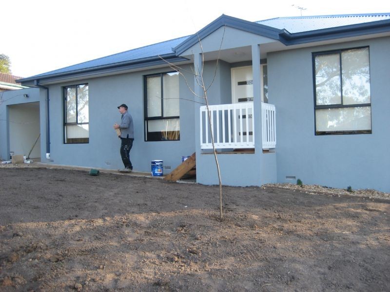 1/5 Lawson Cresent, Warragul VIC 3820