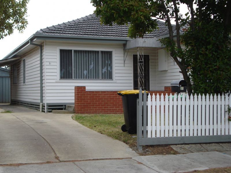 21 Third Street, Clayton South VIC 3169