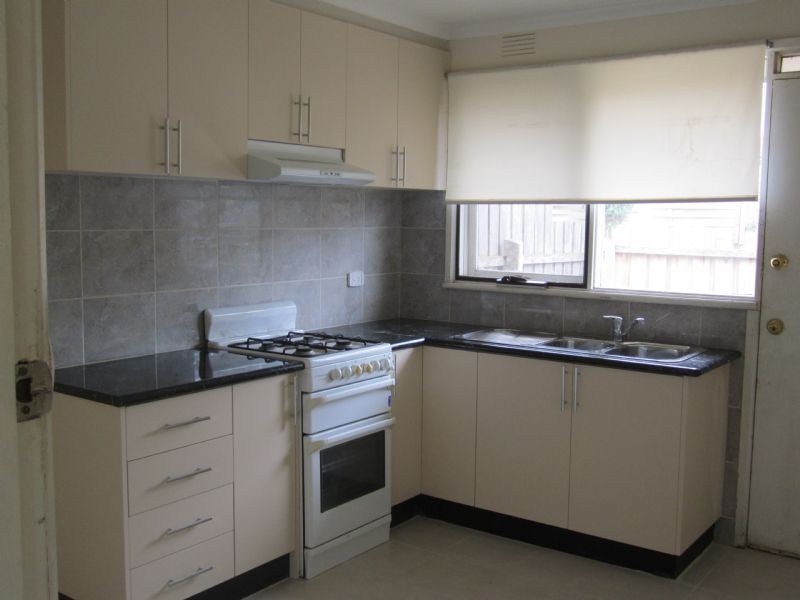 2/1 Burns Avenue, Clayton South VIC 3169