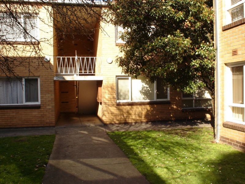 5/4 Manatunga Street, Clayton VIC 3168