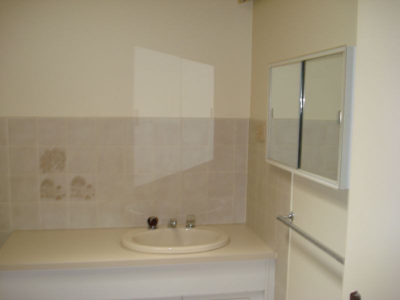 4/16-18 Newport Road, Clayton South VIC 3169