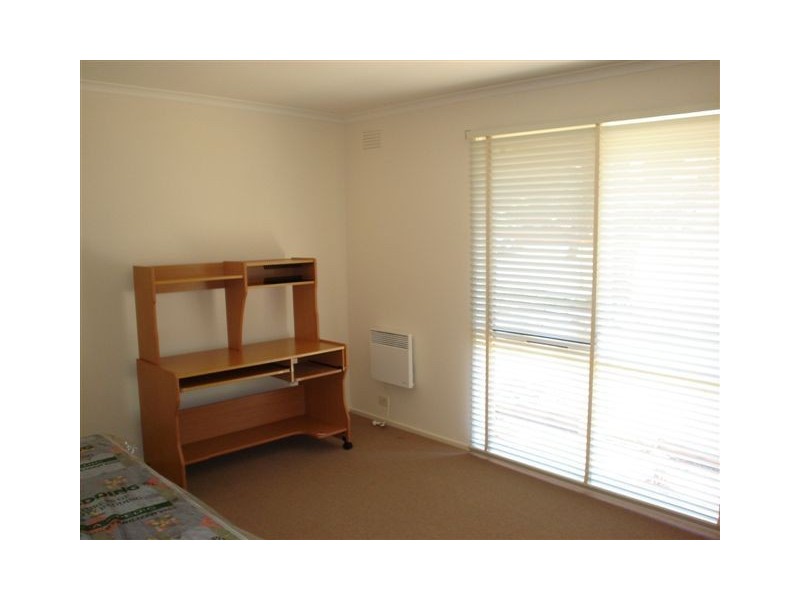 2/8 Dennis Street, Clayton VIC 3168