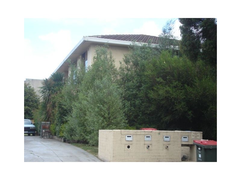 2/14 Bettina Street, Clayton VIC 3168