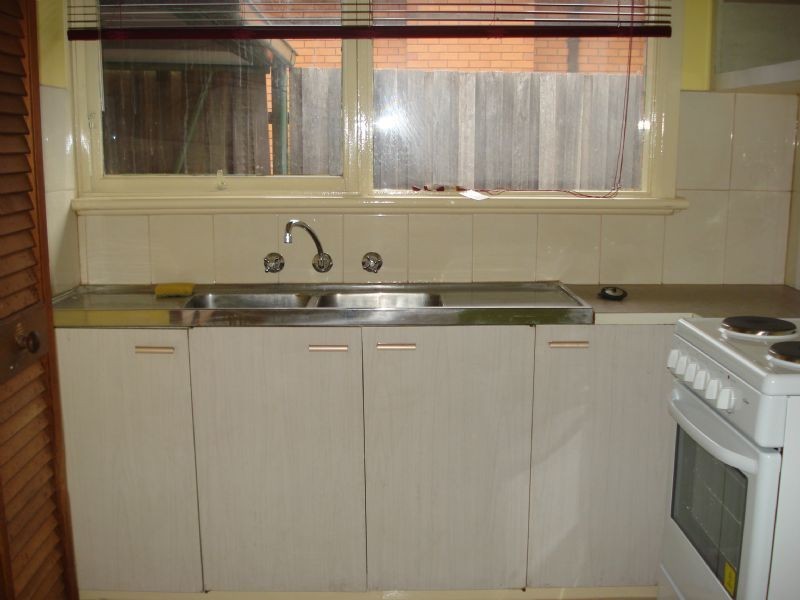 1/2 Thomas Street, Clayton VIC 3168