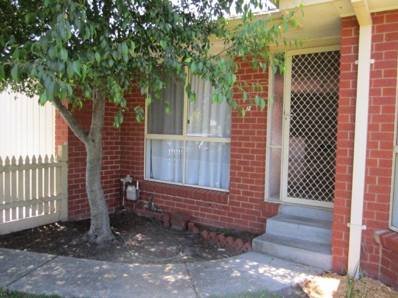 1/12 Flora Road, Clayton VIC 3168