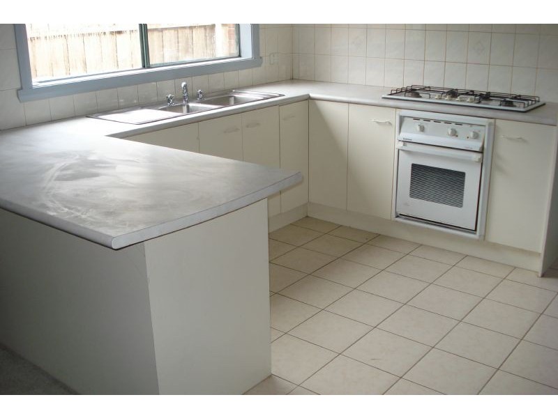 2/18 Bettina Street, Clayton VIC 3168