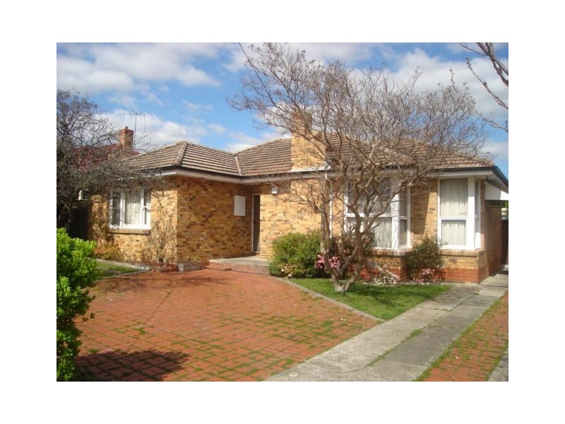 8 Sydney Street, Clayton South VIC 3169