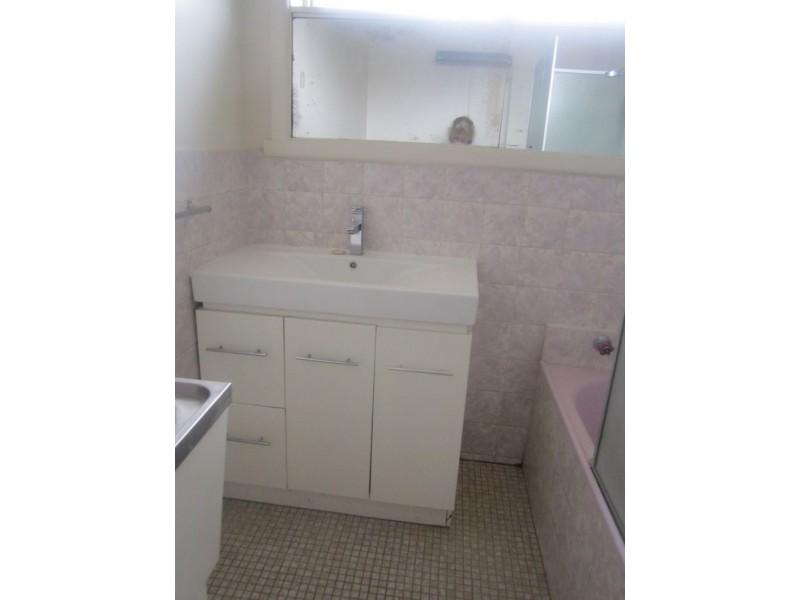 1/96 Ferntree Gully  Road, Oakleigh East VIC 3166