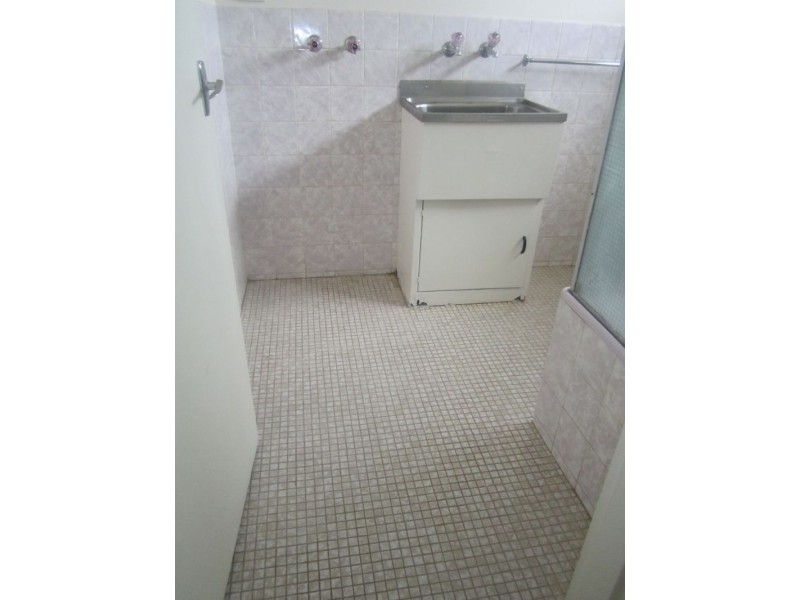 1/96 Ferntree Gully  Road, Oakleigh East VIC 3166