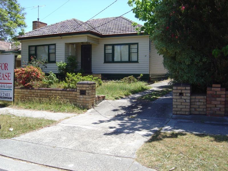 37 Lanark Street, Clayton South VIC 3169