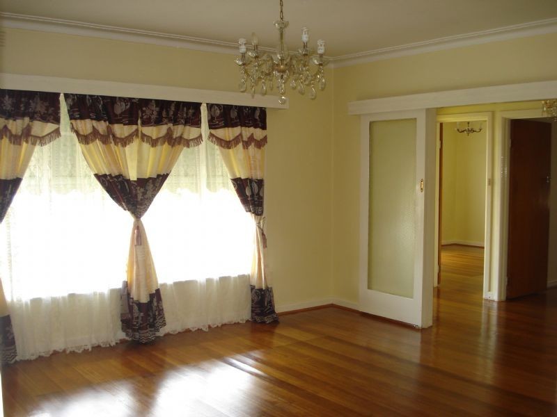 10 Oberon Avenue, Oakleigh East VIC 3166