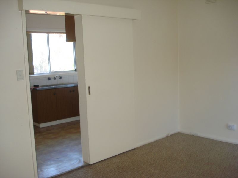 4/96 Ferntree Gully Road, Oakleigh East VIC 3166