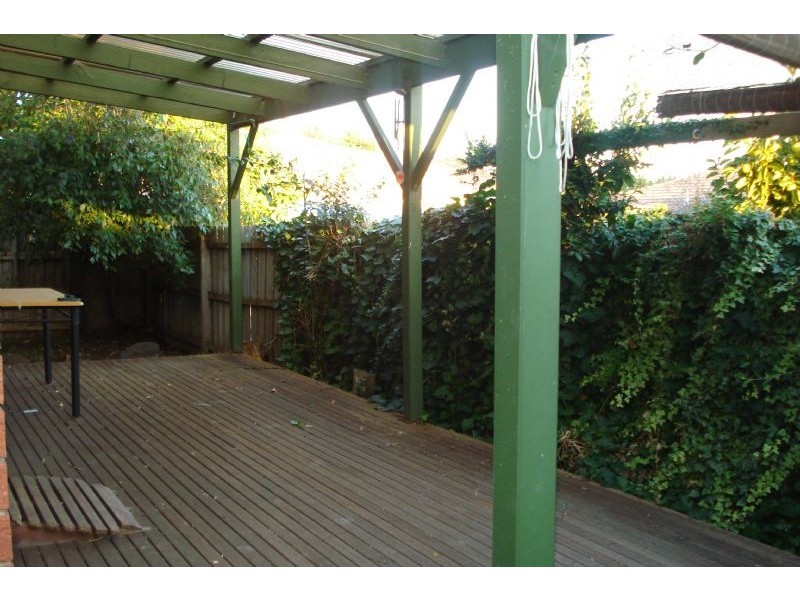2/16 Renver Road, Clayton VIC 3168