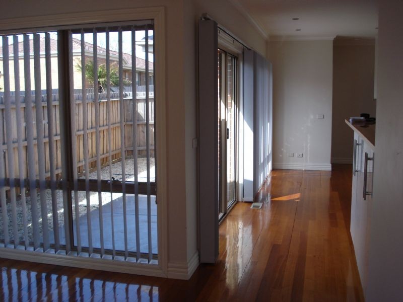 1/17 Second Street, Clayton VIC 3168