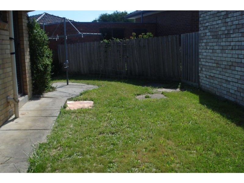 2/11 Evelyn Street, Clayton VIC 3168