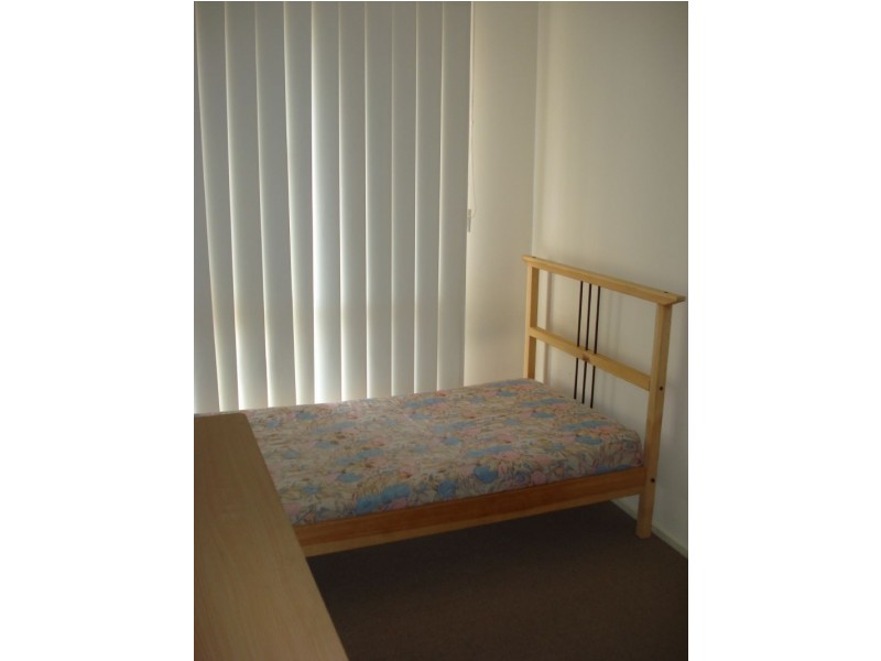 1/8 Dennis Street, Clayton VIC 3168