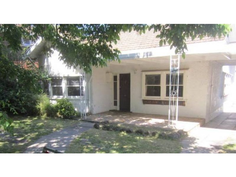 5 Yendon Road, Carnegie VIC 3163