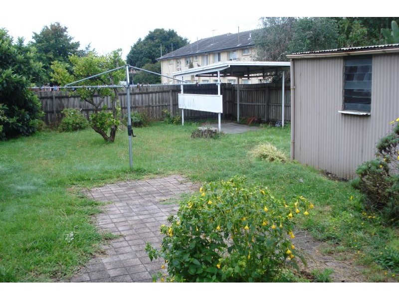 5 Yendon Road, Carnegie VIC 3163